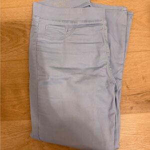 NWOT Light Blue Capris